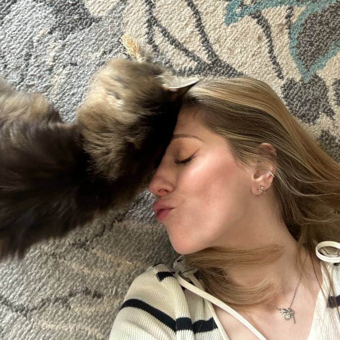 Floofy Friend For City Kitties