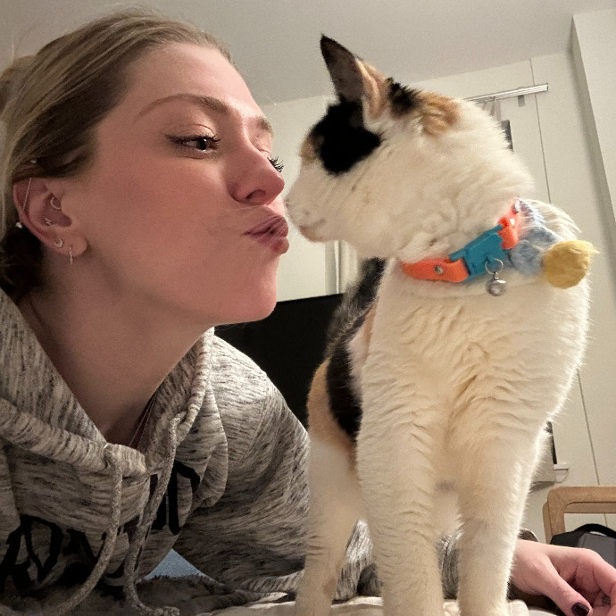 Floofy Friend For City Kitties