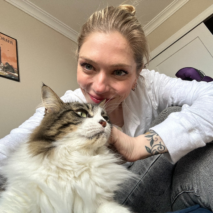 Floofy Friend For City Kitties