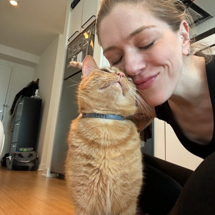 Floofy Friend For City Kitties photo 3