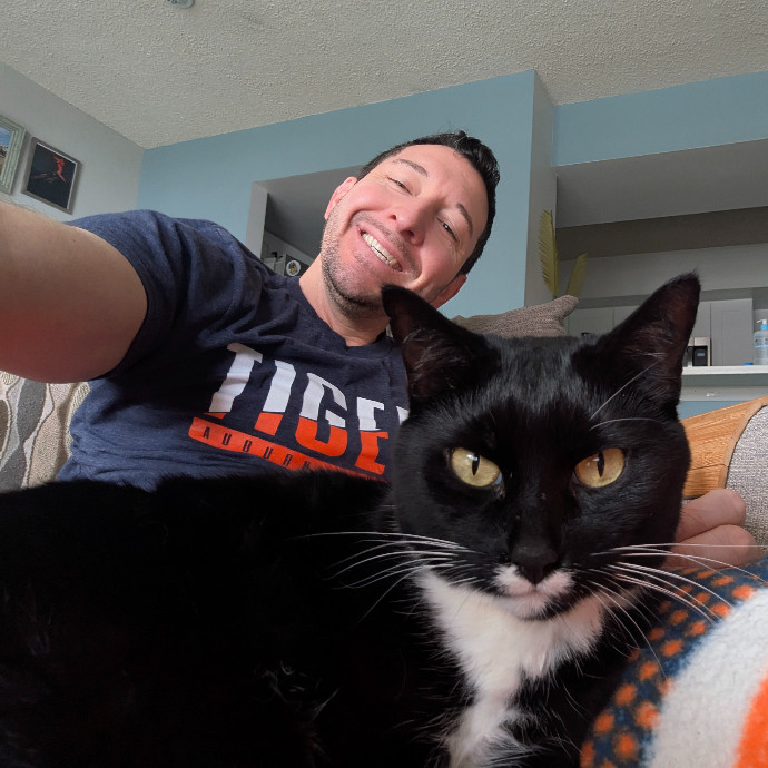 Lifelong Cat Dad  Rescue Volunteer