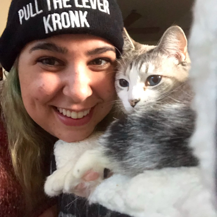 Loving Cat Mom Ready To Love Your Kitty photo 2