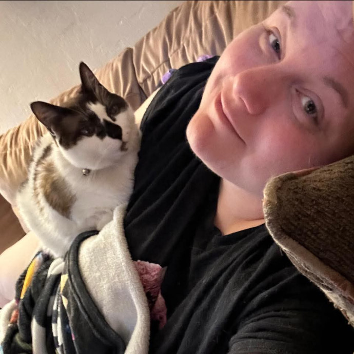 Pro Cat Sitter W Vet Work Background