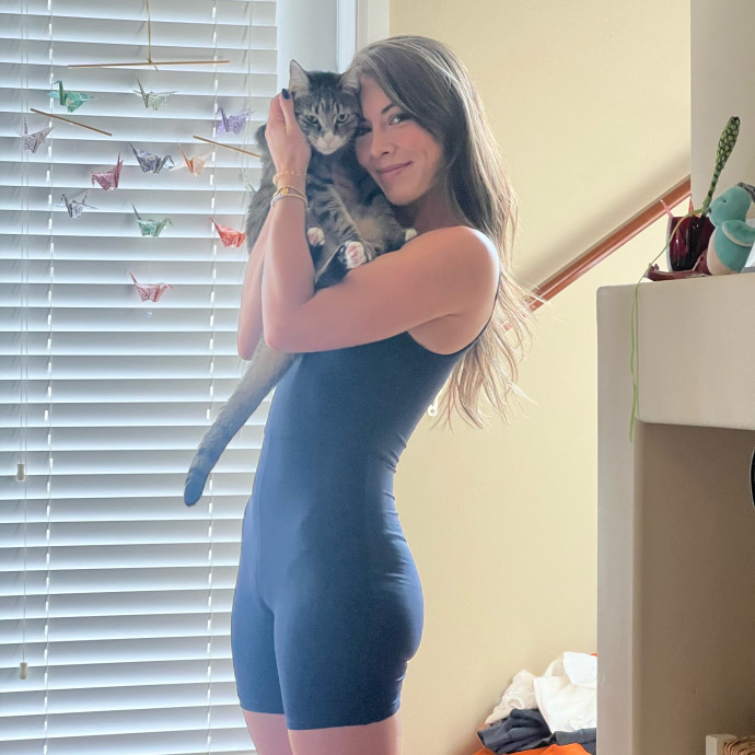 Calm Approachable Loving Cat Sitter