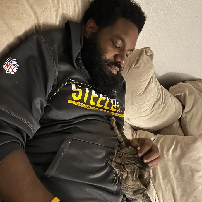 The Purrfect Sitter Duo For Your Kitties