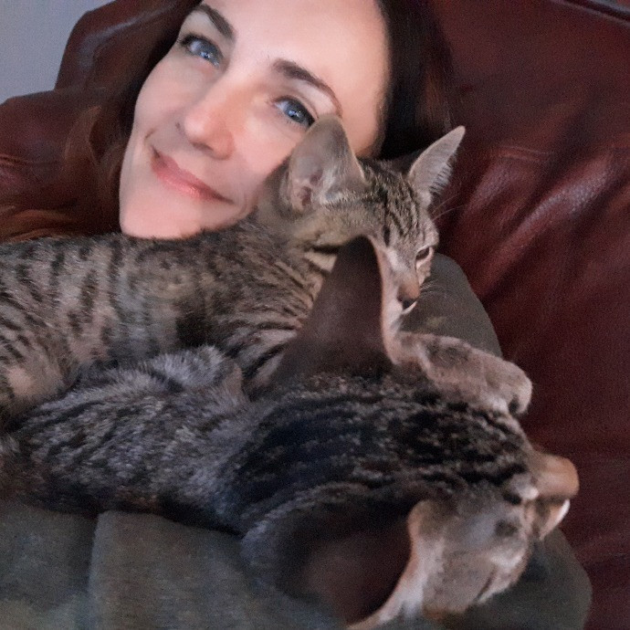 A Loving And Dependable Cat Sitter photo 2