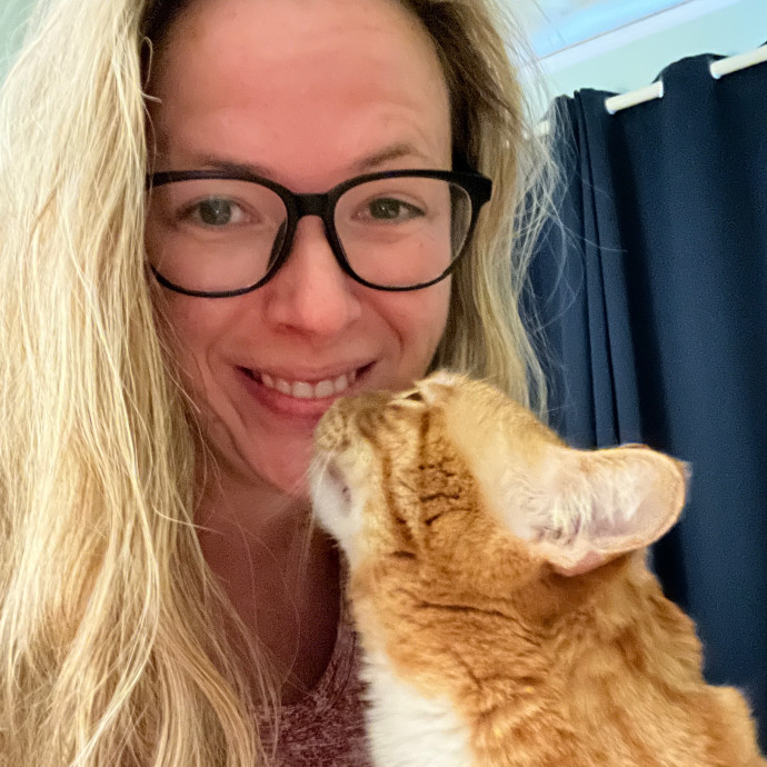 Caring And Dependable Cat Sitter