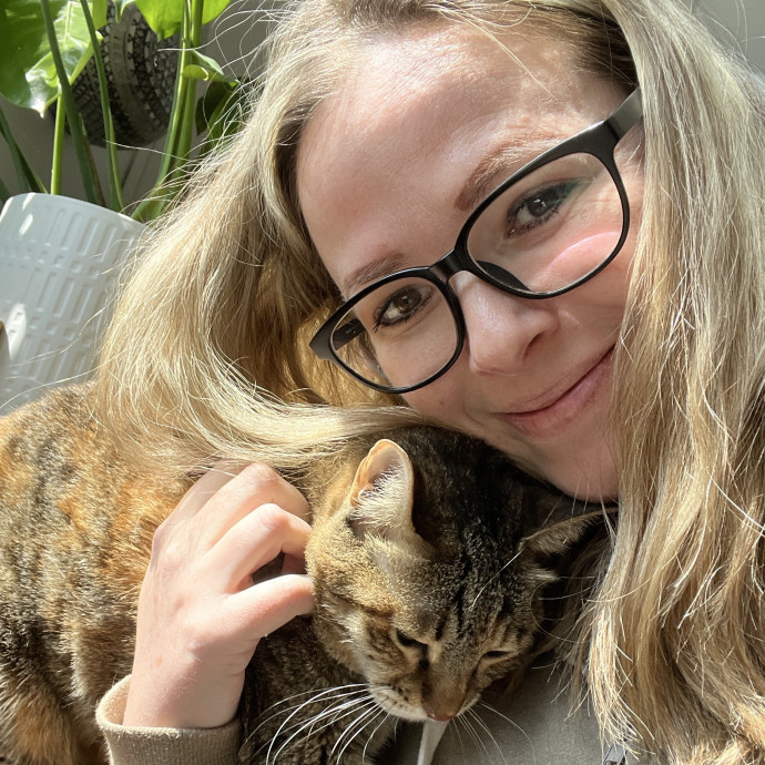 Caring And Dependable Cat Sitter photo 3