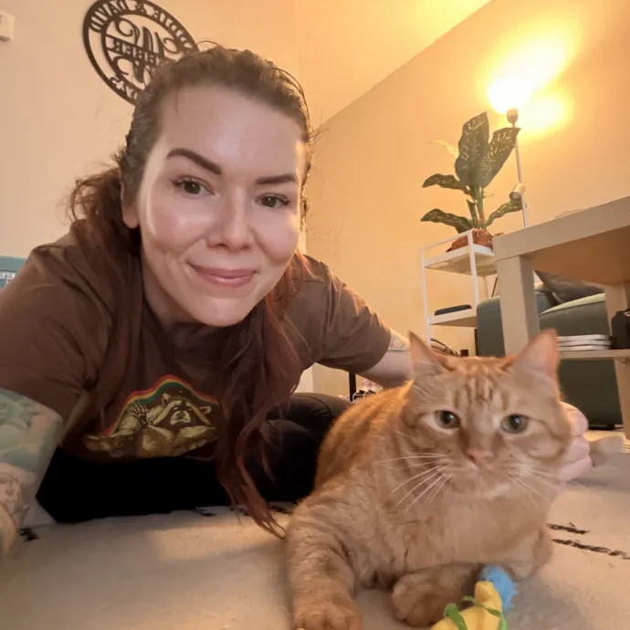 Experienced Cat Sitter  Cat Mom Of 6
