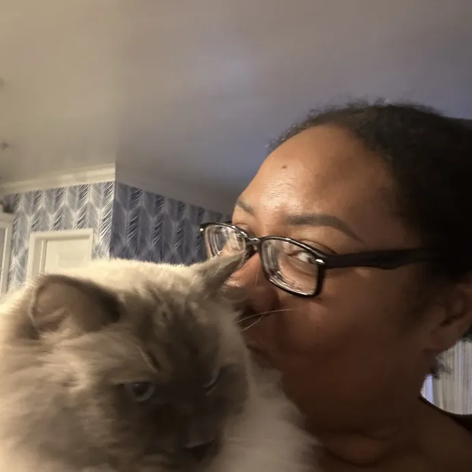 Your Paw-Some Sitter With Nanny Vibes