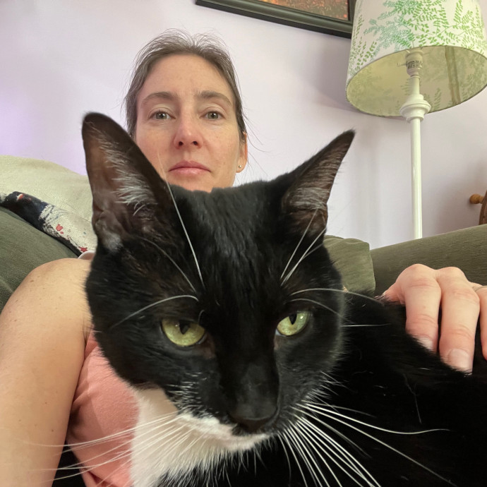 Zookeeper Turned Insured Cat Sitter