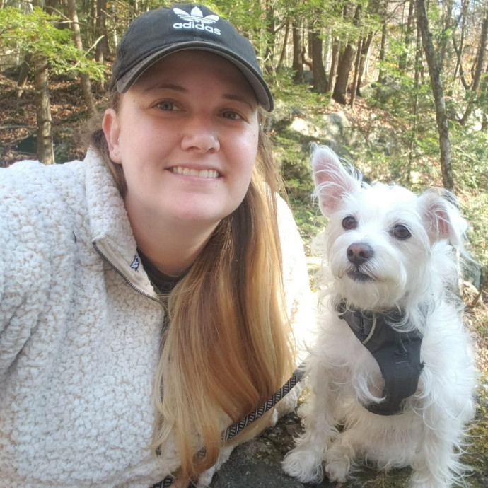 Lifelong Cat Owner  Med-Savvy Sitter