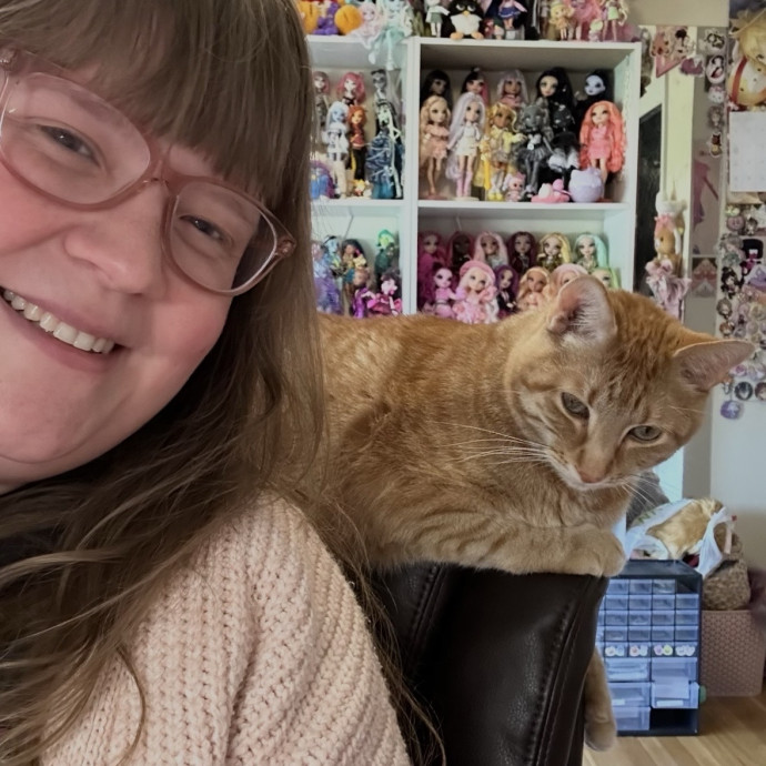 Magic Cat Studio Cat Sitting With Lauren