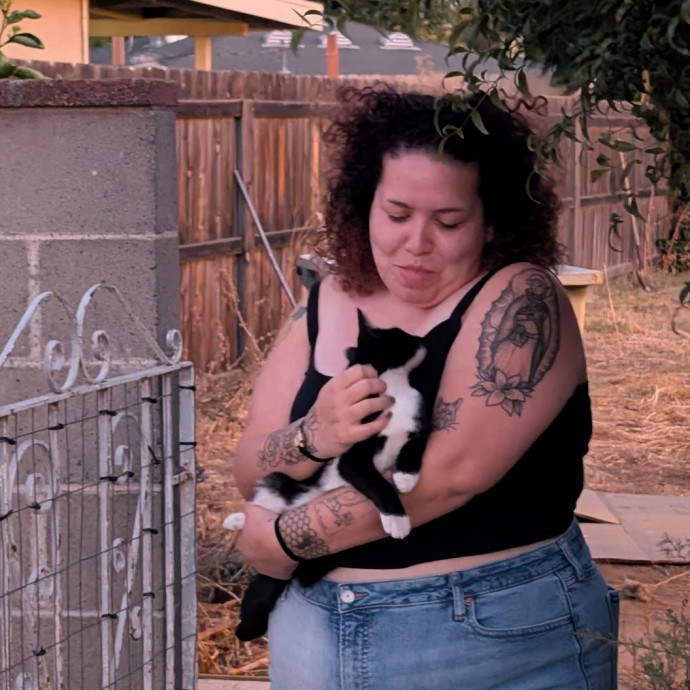 Adrienne-Experienced W Multi-Cat Homes photo 2