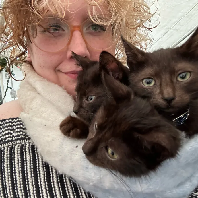 Experienced Cat Person photo 4