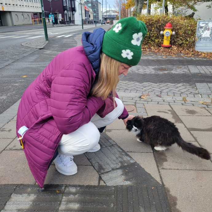 Cat Lover At Your Service