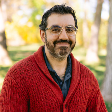 Vartan's profile