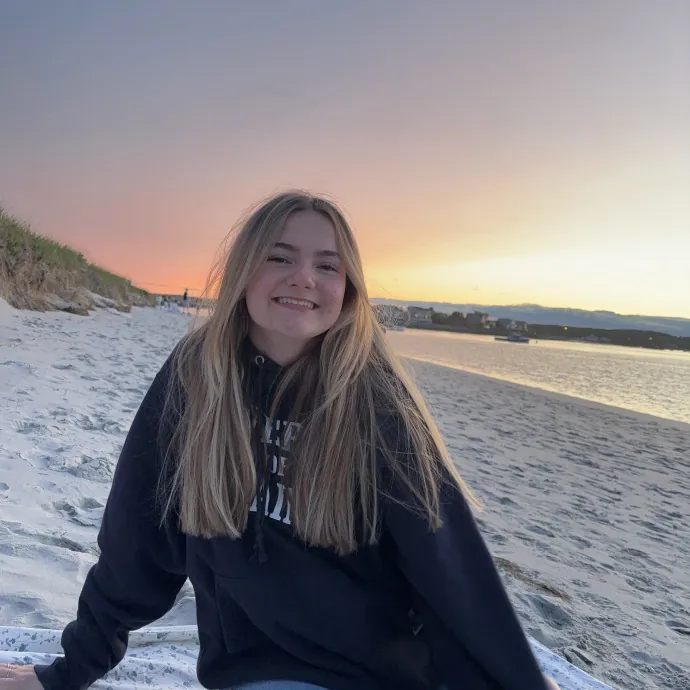 Weekend Available Sitter