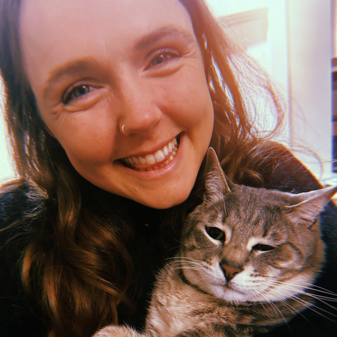 Avid Cat Lover With Schedule Flexibility