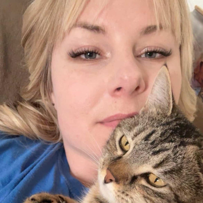 Purr-Fessional Cat Sitter