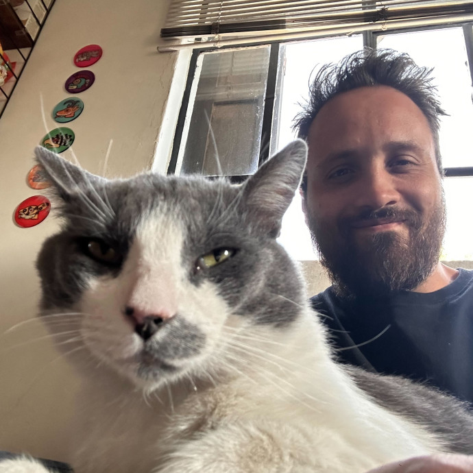 Experienced Cat Care Specialist Experienced Cat Care Specialist