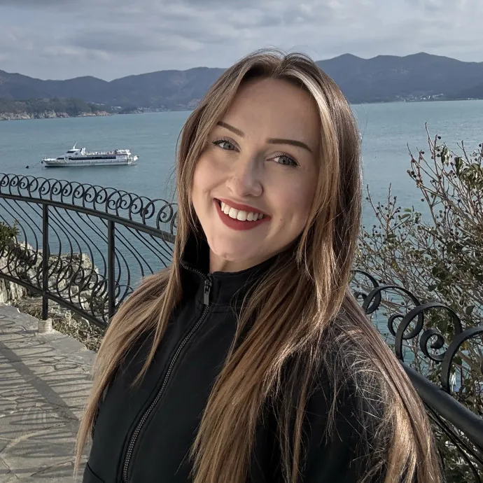 Noelle B.
