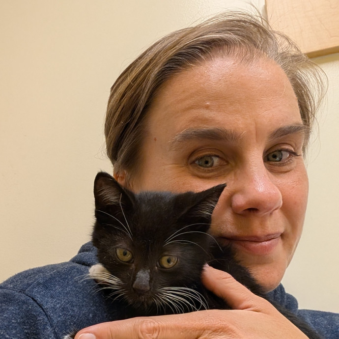 Experienced Cat Lady Purrs Guaranteed Experienced Cat Lady Purrs Guaranteed