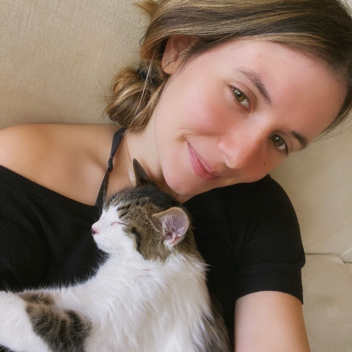 Loving Reliable Cat Sitter Loving Reliable Cat Sitter