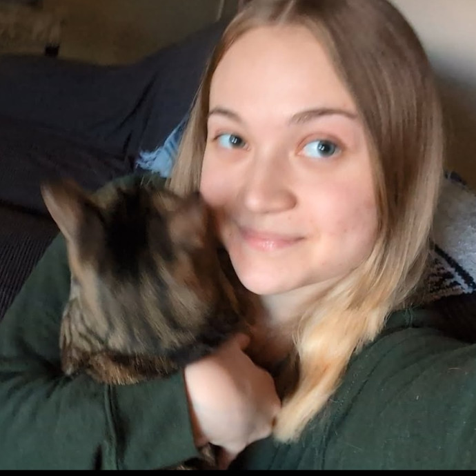 Zoe - Cat Mom To Buddy And Holly