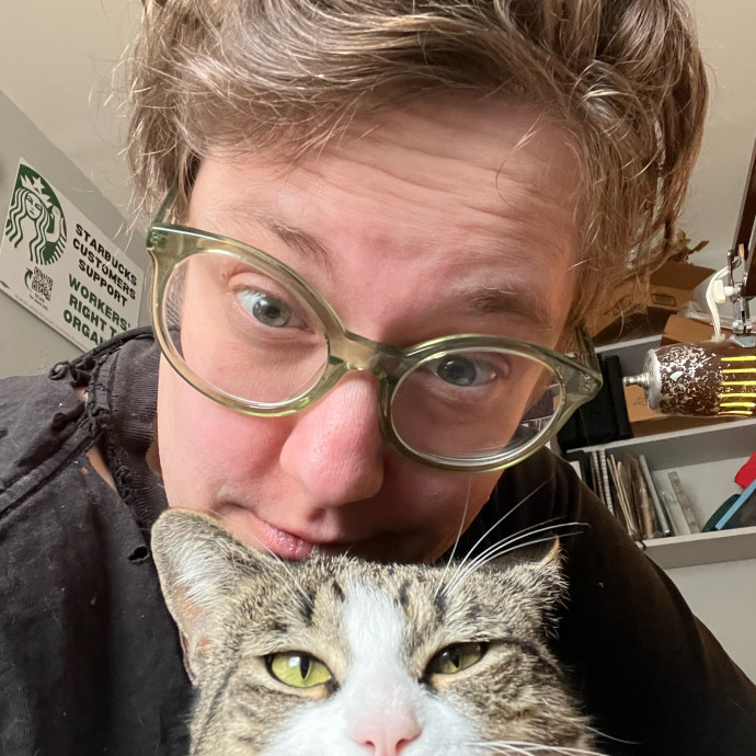 Cat-Raised Human Seeks Human-Raised Cats Cat-Raised Human Seeks Human-Raised Cats