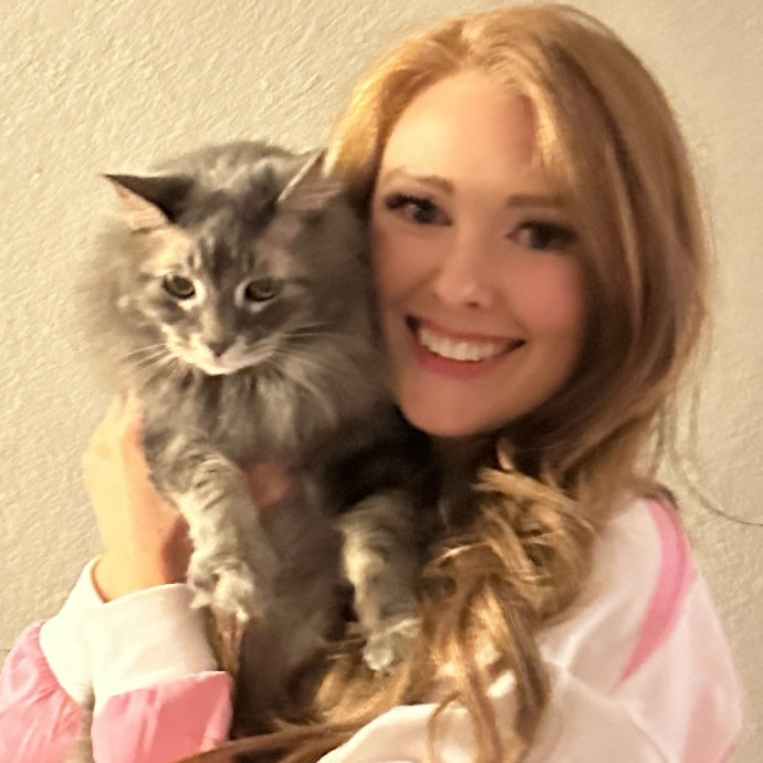 Cat Lady Here To Care