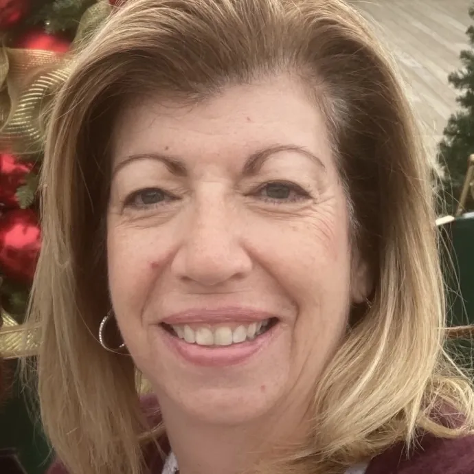 Nadine G.