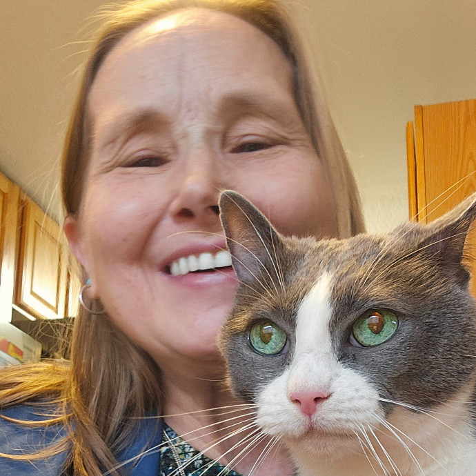 Cat Lady In The Yellow Car Here To Help