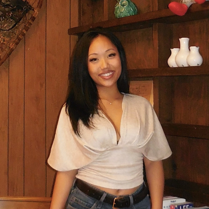 Stress-Free Cat Sitter  Meds  Tlc