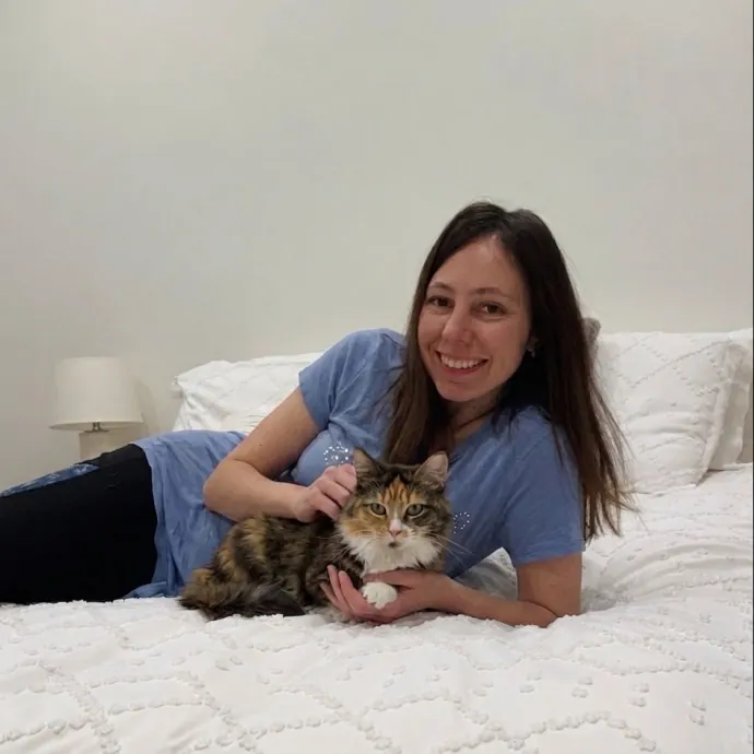 Your Cat's Favorite Best Friend In Chica