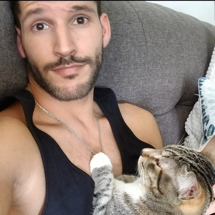 Purrrfectly Punctual Pet Sitter Purrrfectly Punctual Pet Sitter