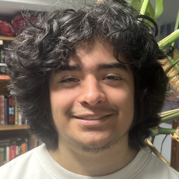 Elias's profile