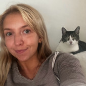 Loving  Attentive Cat Sitter
