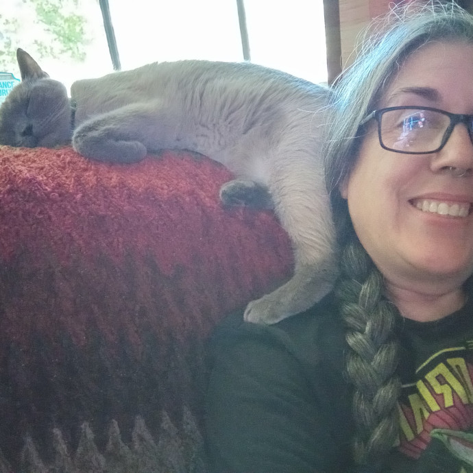 Purr-Fessional House Sittersnuggler