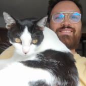Experienced Cat Care Specialist