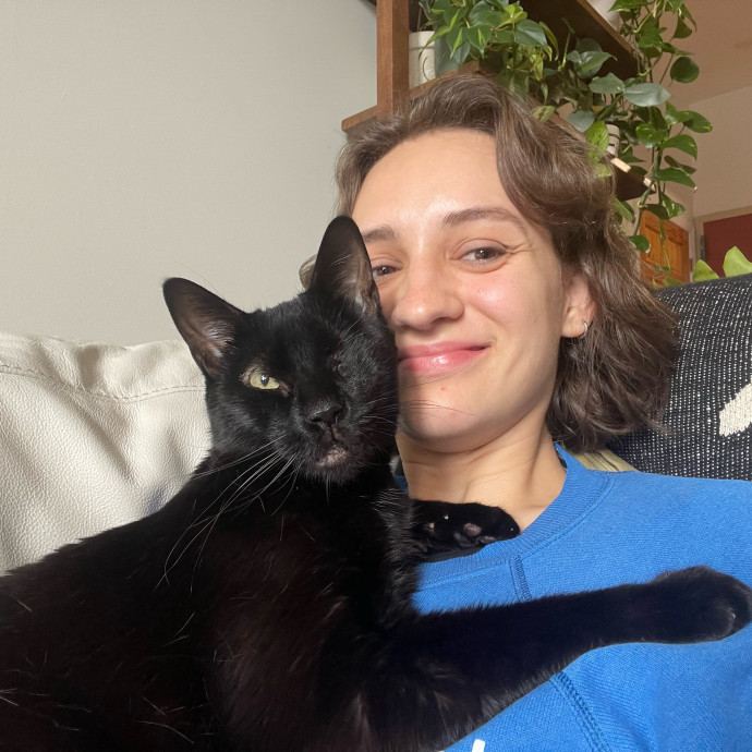 Hi I'm Taylor Your Next Cat Sitter Hi I'm Taylor Your Next Cat Sitter
