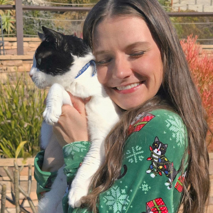 Your Cat's Calm Competent Second Mom