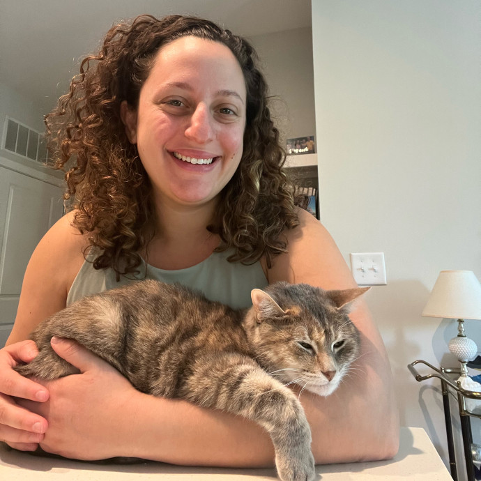 Danielle Loves Cats
