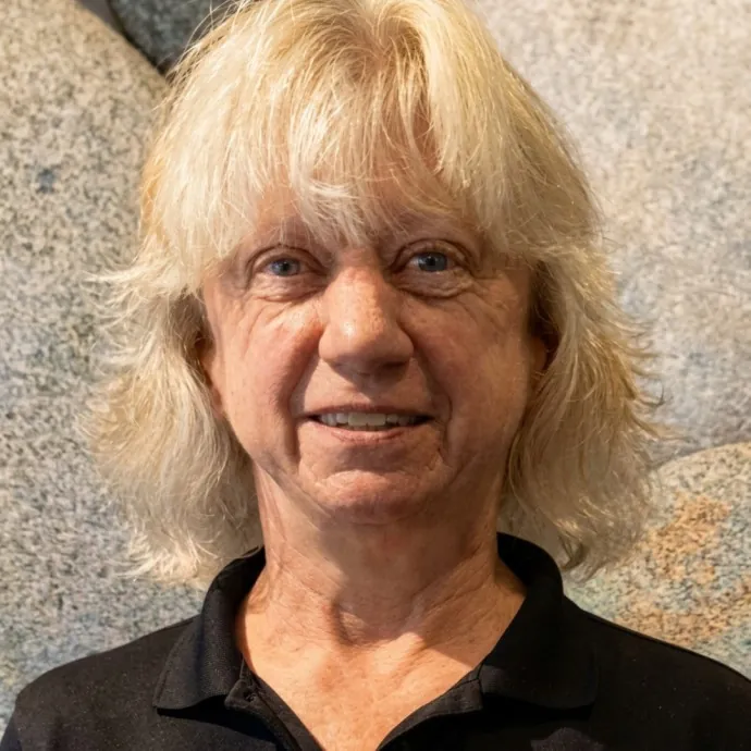 Tami R.