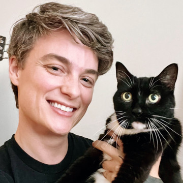 August's profile