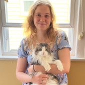 Loving Cat Mom And Experienced Caretaker