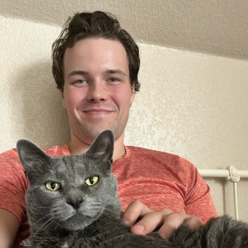 Riley's profile