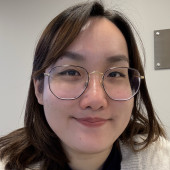 Gentle  Attentive Cat Care In Your Home