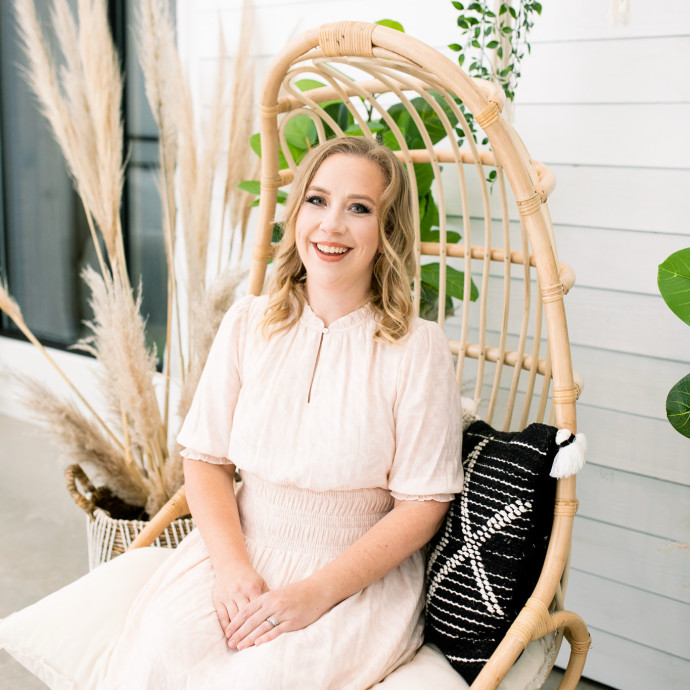 Loving Reliable Cat Sitter Loving Reliable Cat Sitter