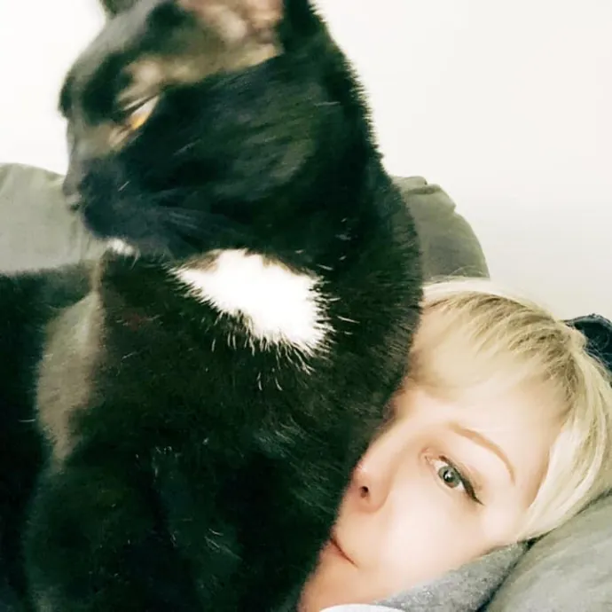 Erica - Sacramento Cat Mom